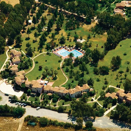 Baia Delle Palme With Shared Pool Pula